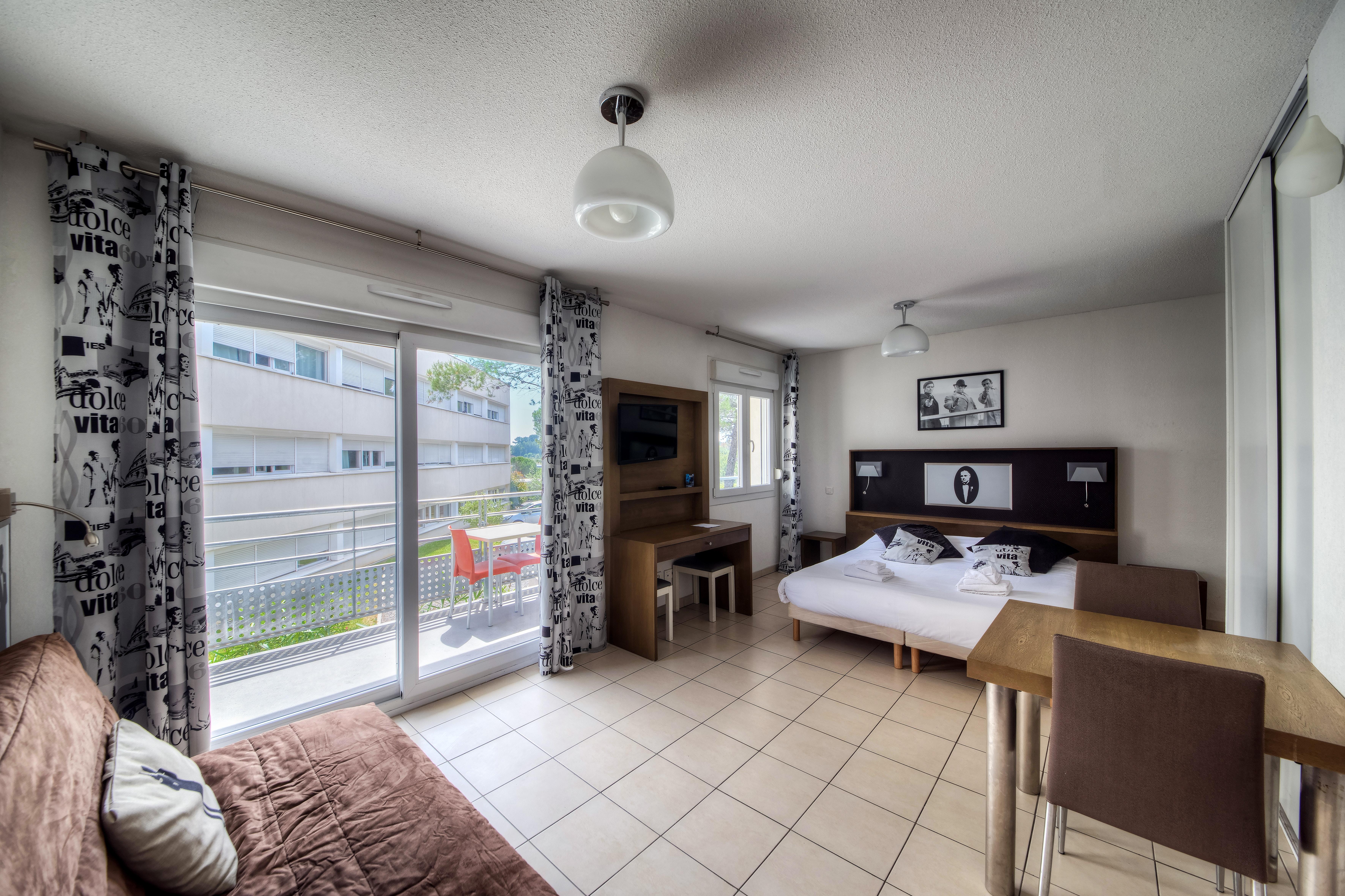 Comfort Aparthotel Antibes Le Maestria Exteriör bild