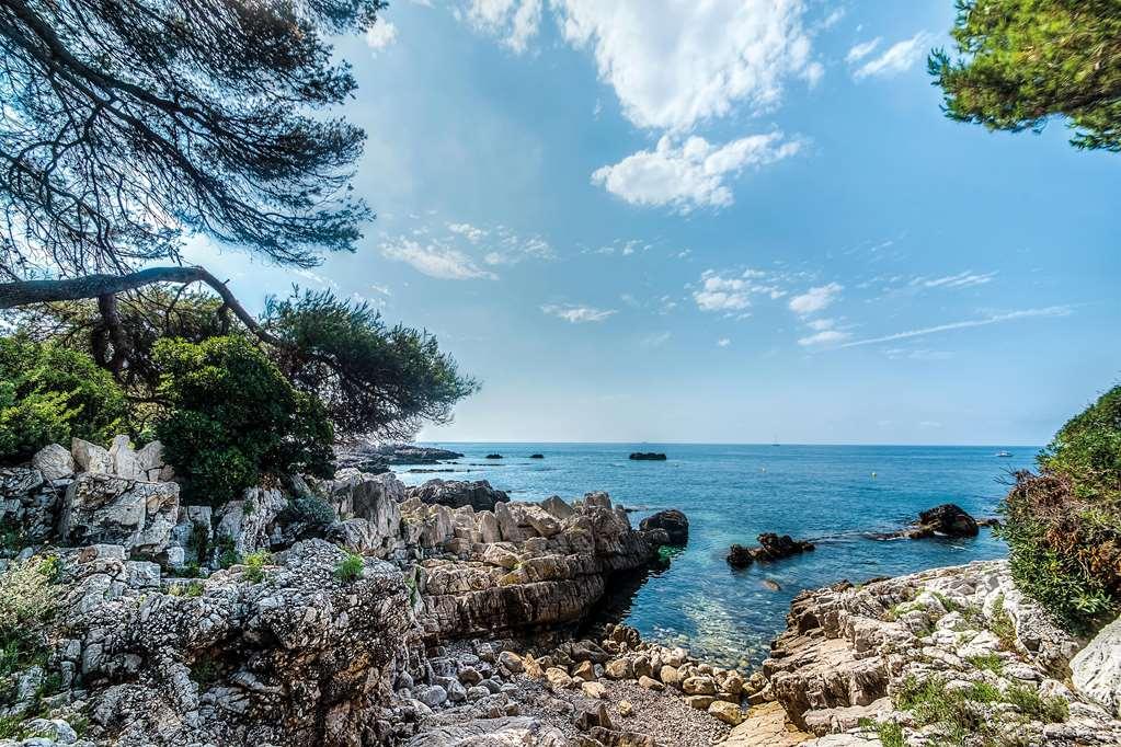 Comfort Aparthotel Antibes Le Maestria Exteriör bild