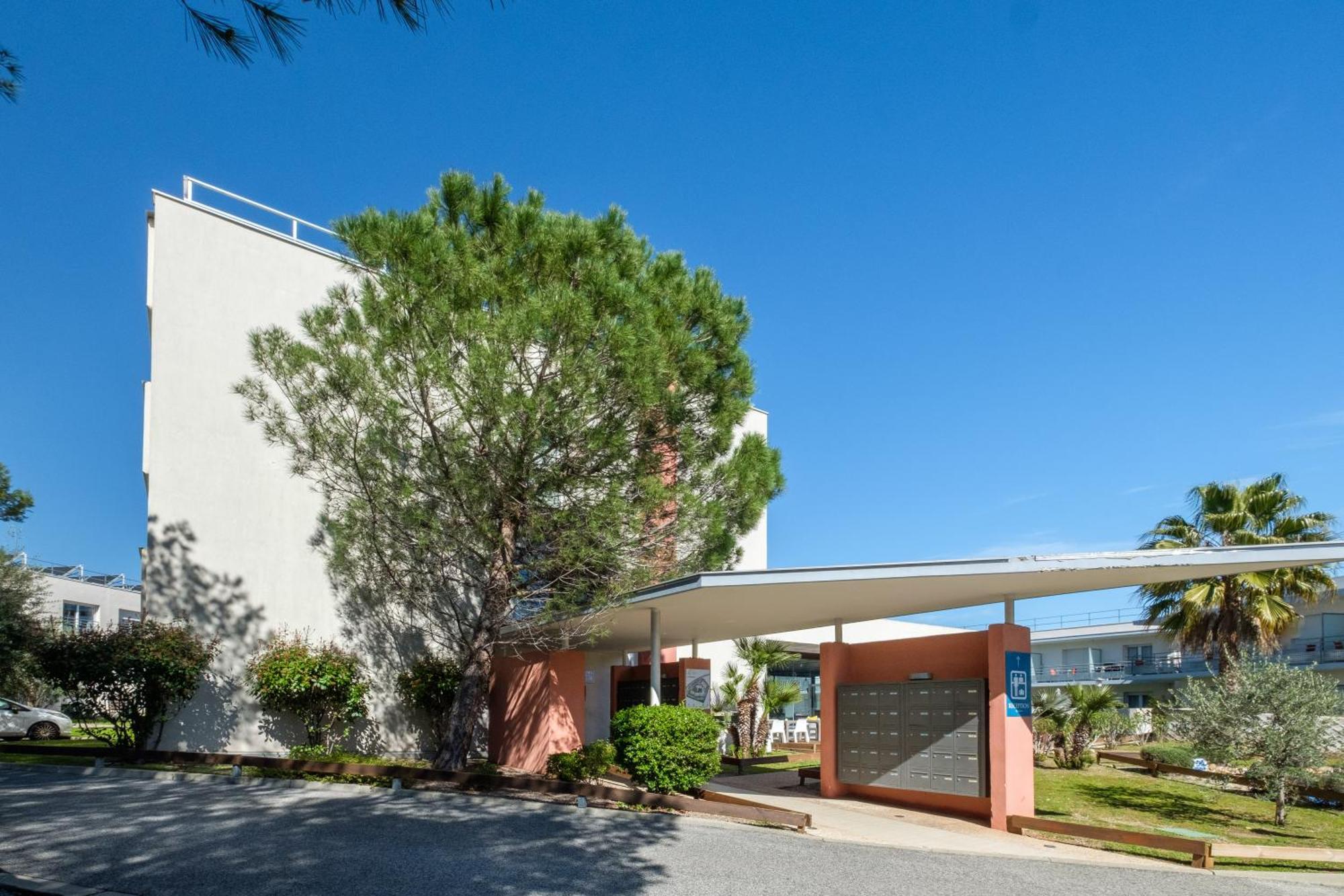 Comfort Aparthotel Antibes Le Maestria Exteriör bild