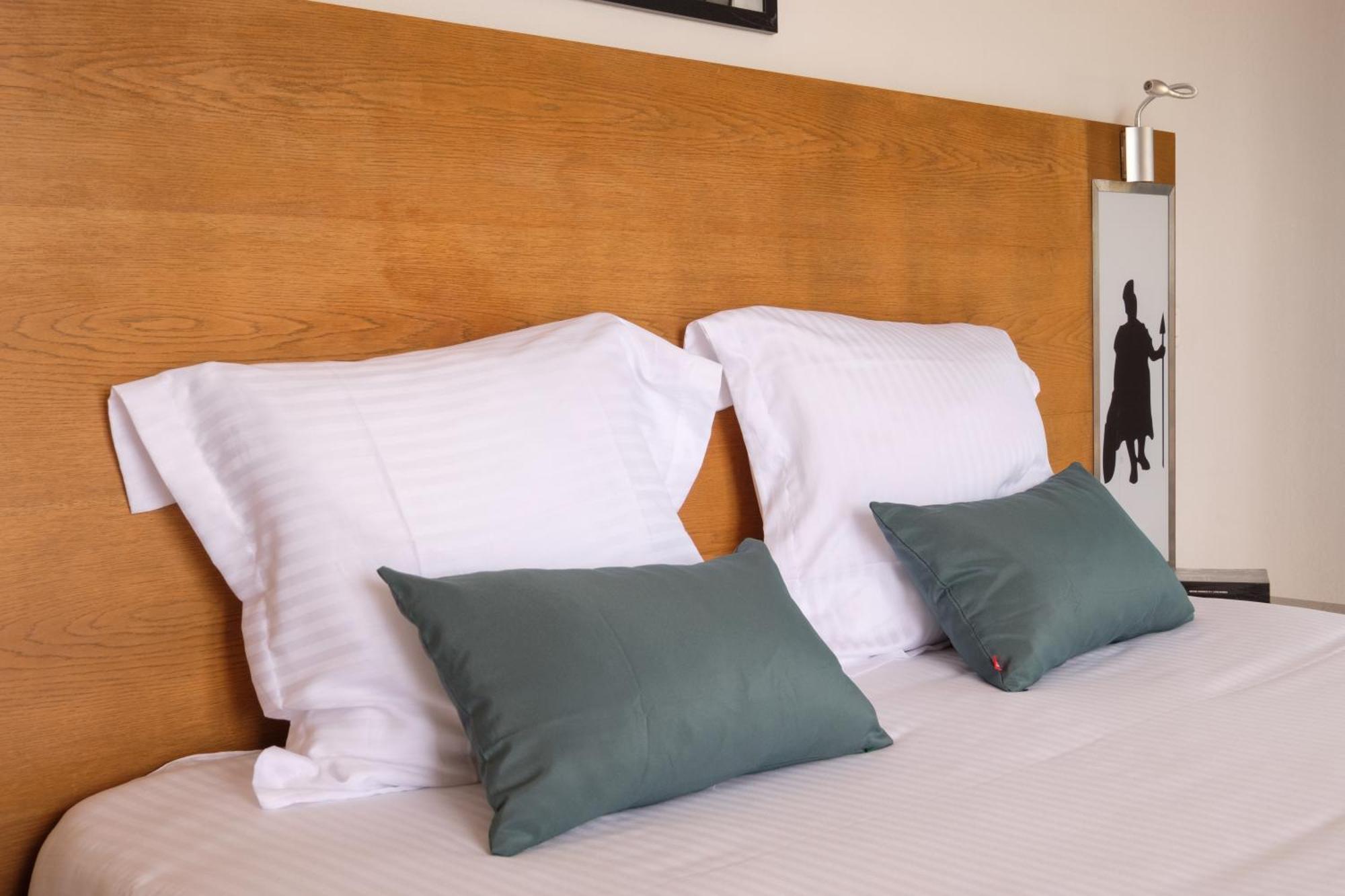 Comfort Aparthotel Antibes Le Maestria Exteriör bild